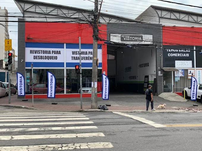 Outra vista da fachada da unidade shopping internacional